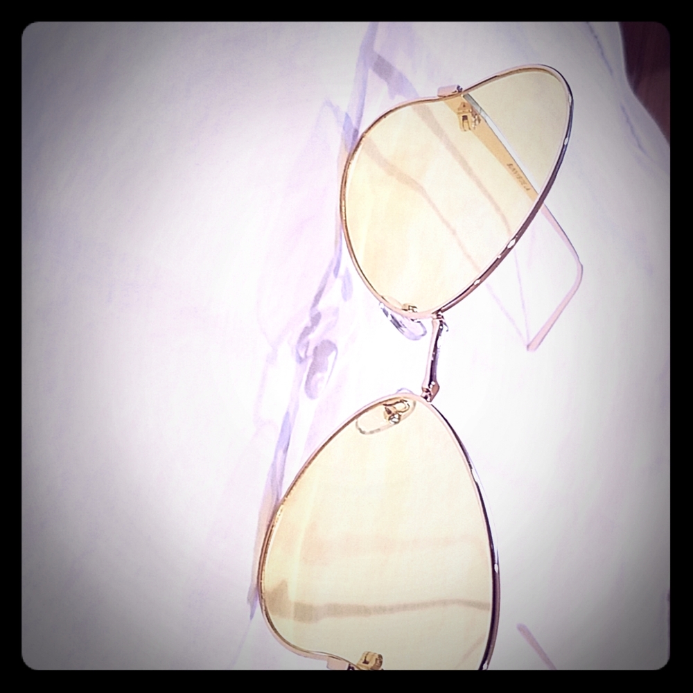 Fashion  sunglasses.  New no tag.